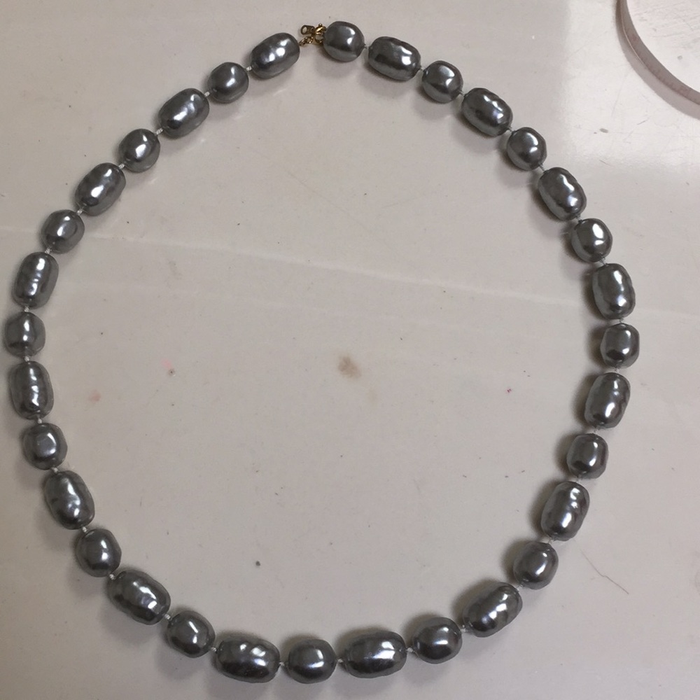 Mock black Pearl necklace